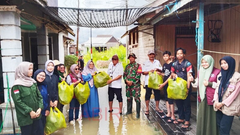 Penghujung 2025, KS2 dan Aliansi Pemuda Tabalong Salurkan Bantuan Banjir di Kalua dan Banua Lawas