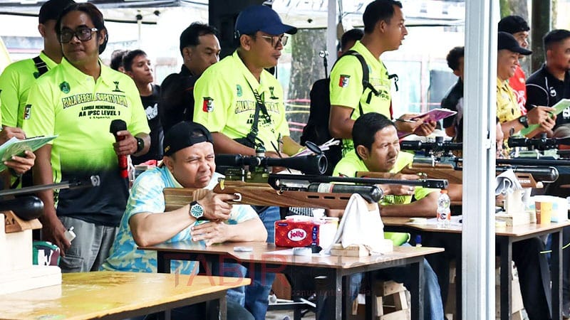 Buka Kejuaraan Menembak, Bupati Tapin Harap Lahirkan Bibit Atlet Berprestasi