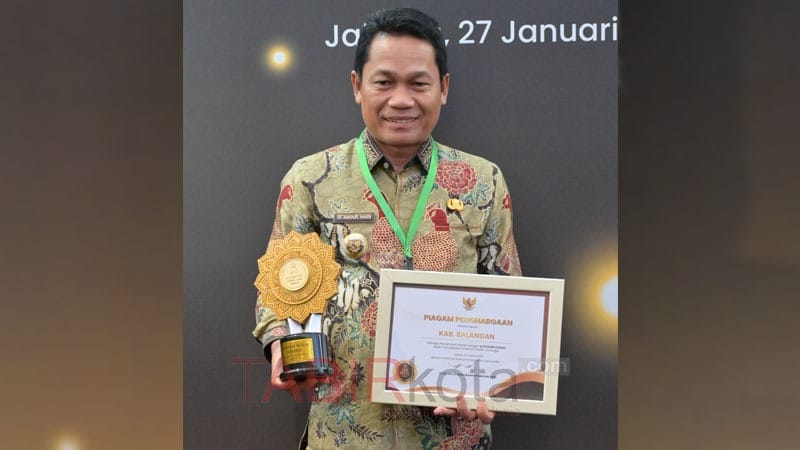 Terima UHC Awards 2026 Predikat Utama, Bupati Balangan: Komitmen Jamin Layanan Kesehatan Masyarakat