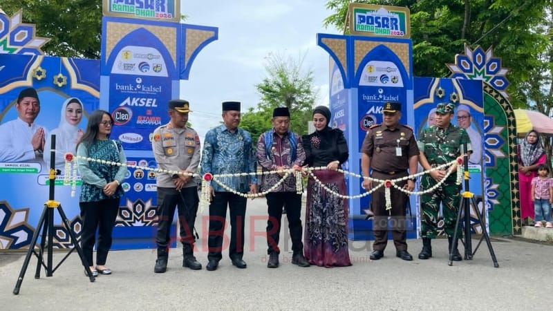 Buka Pasar Ramadhan 2026, Bupati HST Ingin Harga dan Daya Beli Warga Terjaga