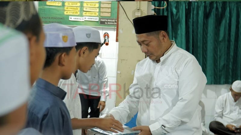 Safari Ramadhan di Muara Rintis, Bupati HST Ingin Warga Perkuat Kepedulian