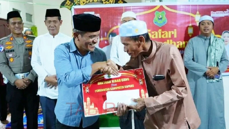 Safari Ramadan di Anjir Mambulau Timur, Staf Ahli Bupati Kapuas Ajak Masyarakat Dukung Pembangunan