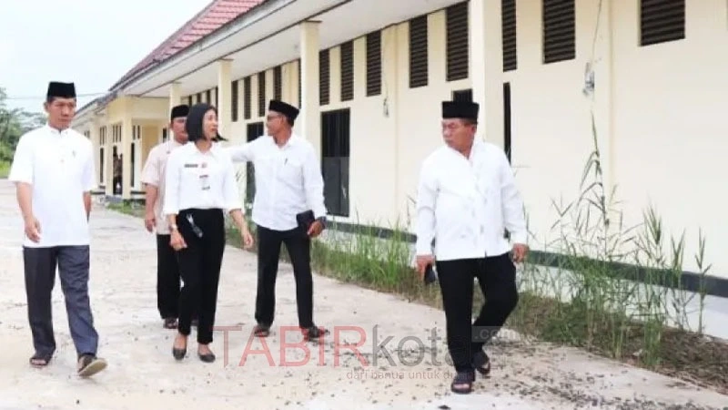Tinjau RPU di Pulau Telo Baru, Bupati Kapuas Harap Tingkatkan Kualitas dan Keamanan Produk Unggas