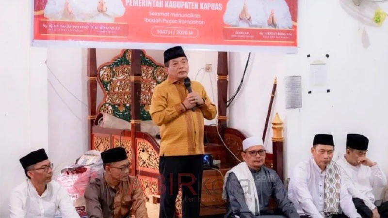 Safari Ramadan di Masjid At Taqwa Bumi Rahayu, Bupati Kapuas Paparkan Program 1 Miliar 1 Desa
