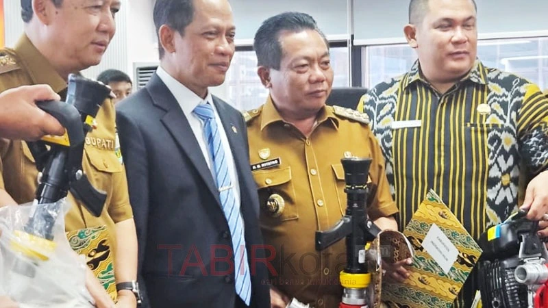 Ikuti Rakor Kementrian LH-BPLH, Bupati Kapuas Terima Hibah Peralatan Pengendalian Karhutla