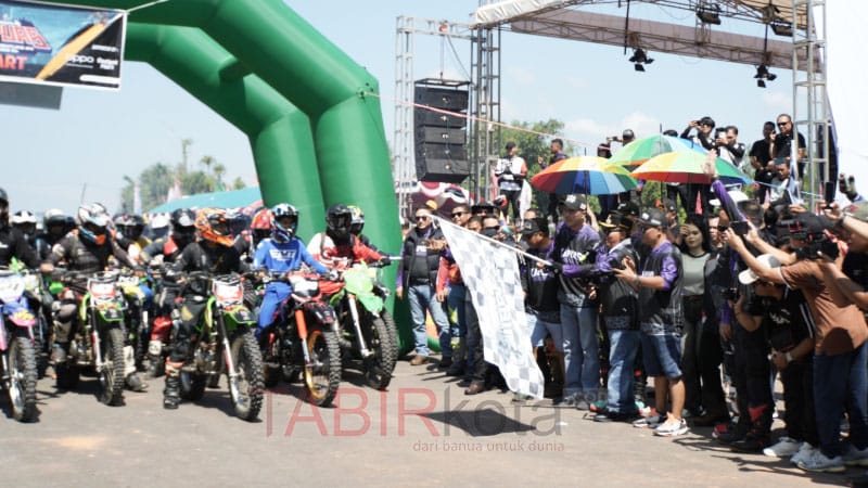 Seru! 600 Rider Uji Nyali di Event Bupati Kapuas Trail Adventure 2026