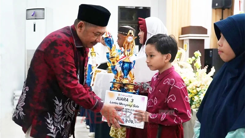 Buka Semarak Hardiknas, Bupati HST Pastikan Pendidikan Jadi Prioritas Utama
