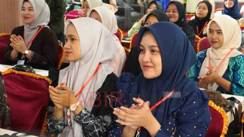 Tingkatkan Ekonomi Desa, Bupati HST Buka Pelatihan Perkoperasian Bagi Pengurus KDKMP