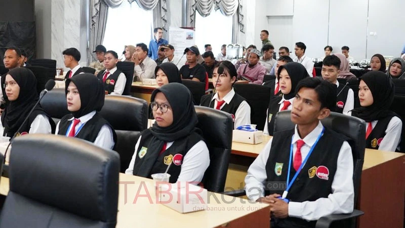 Lepas Peserta Program Kerja ke Jepang, Bupati Balangan Sampaikan Komitmen Tekan Angka Pengangguran