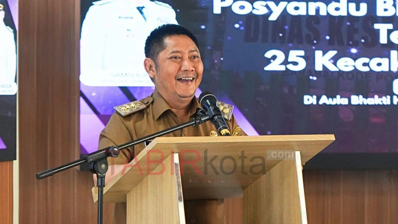 Bupati HST Buka Sosialisasi dan Orientasi Kader Posyandu