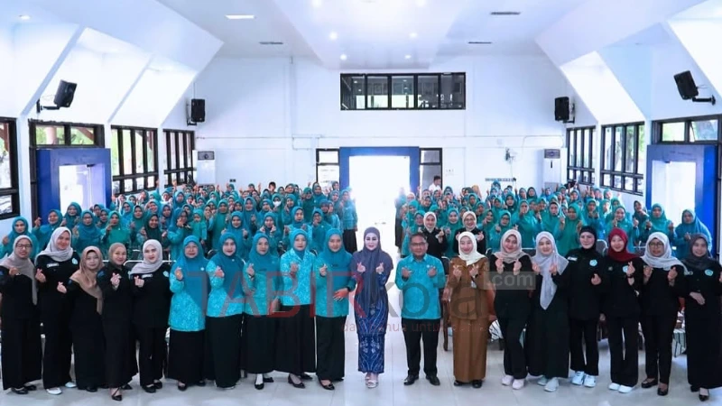 Bangun Ekonomi Keluarga, TP PKK HST Gelar Sosialisasi Program UP2K
