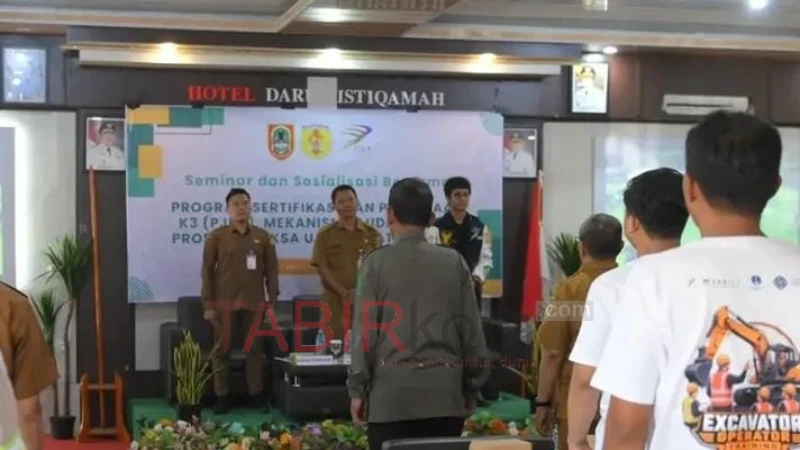 Pemkab HST Gelar Sosialisasi Program Sertifikasi dan Pembinaan K3 2026