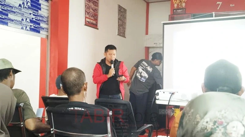 Reses Tahap II di Semayap, Anggota DPRD Kotabaru Fraksi PDI-P Ajak Refleksikan Sejarah