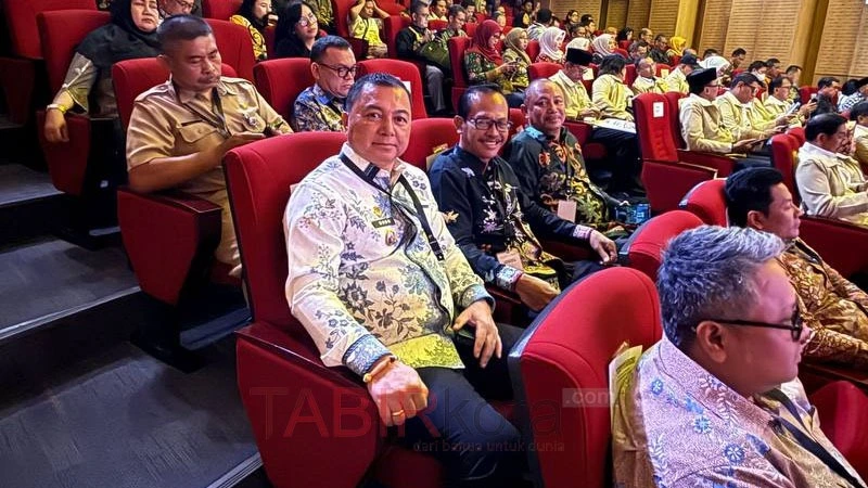Hadiri Pengukuhan Perpuskadesi, Wabup Kapuas Komitmen Perkuat Sinergi Pusat dan Daerah
