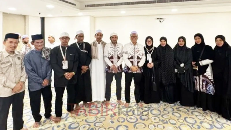 Kunjungi Jemaah Haji di Makkah, Bupati Tabalong Ajak Doakan Kelancaran Ibadah di Tanah Suci