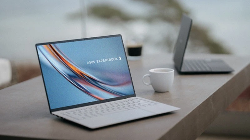 Ungguli MacBook Air dan ThinkPad, ASUS ExpertBook Ultra Hadir Sebagai Raja Baru Laptop Bisnis Premium