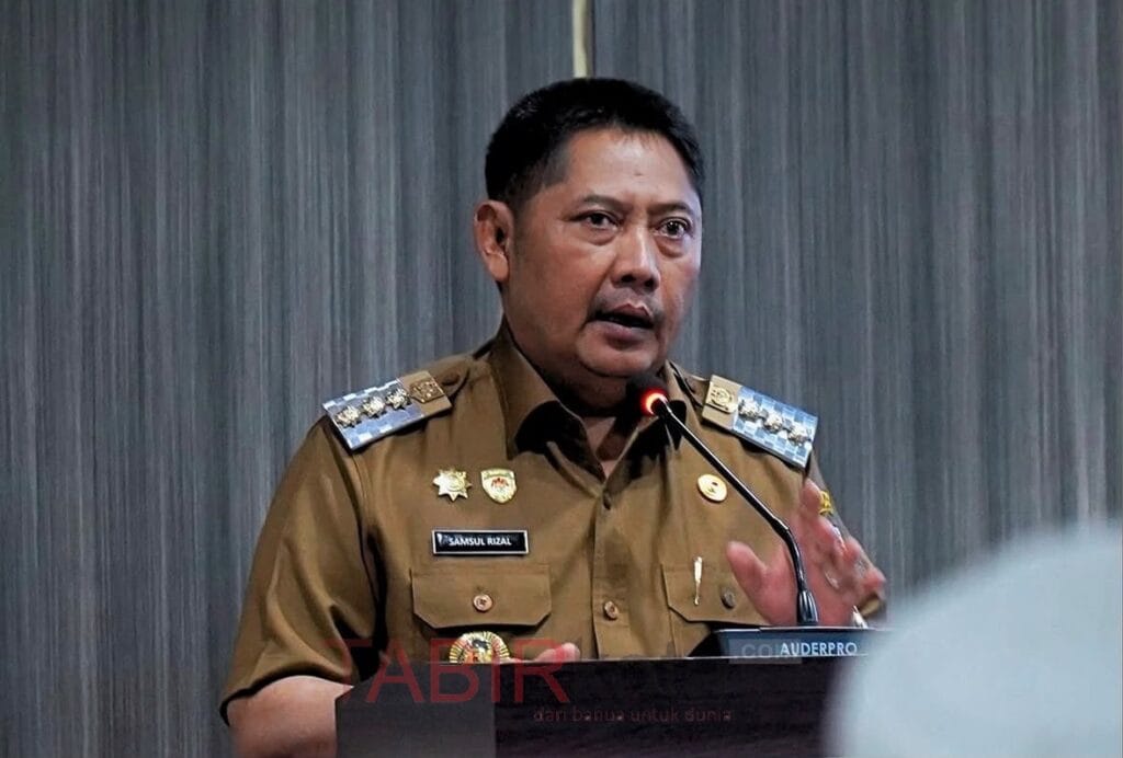 Bupati HST, Samsul Rizal memberikan sambutan (foto: TABIRkota/kominfo hst)
