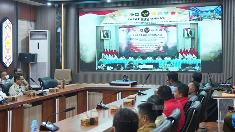 Ikuti Rakornas Penanganan Karhutla, Bupati Barito Utara Komitmen Perketat Pengawasan
