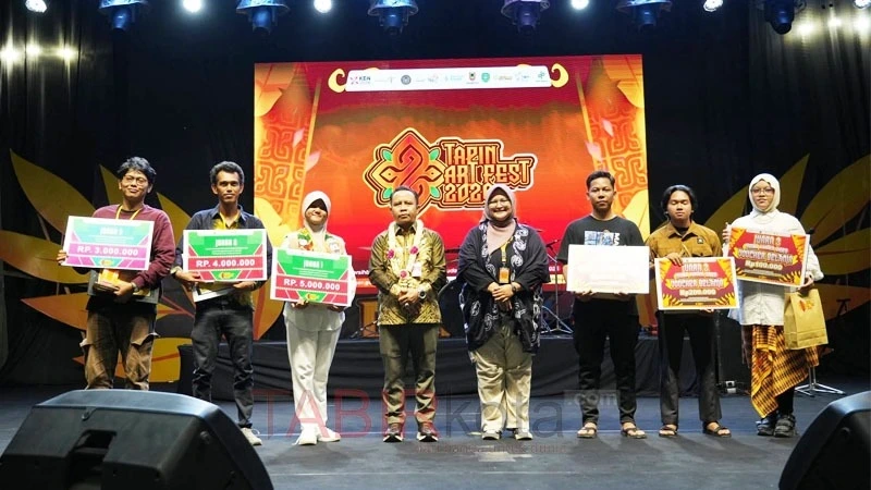 Tutup Tapin Art Fest 2026, Bupati Harap Perkuat Potensi Wisata dan Ekonomi Kreatif Daerah