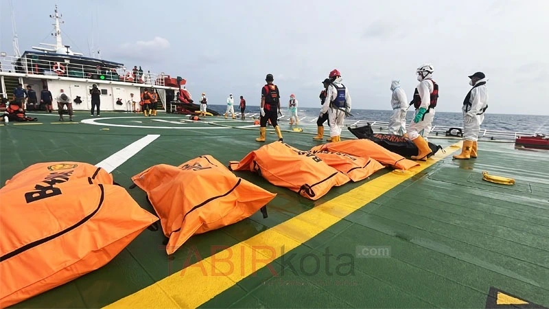 SAR Team Recovers 14 More Bodies from Wrecked KM Virgo Transport 8 on Day 12