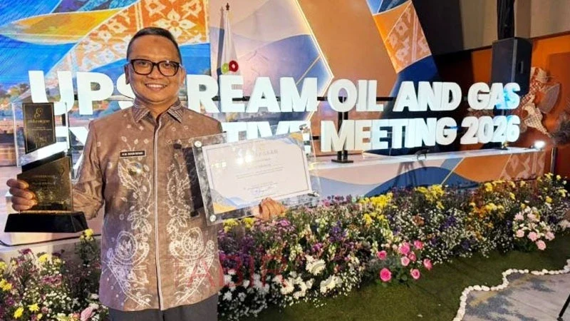Dukung Produksi Minyak dan Gas Bumi, Bupati Tabalong Terima Dua Penghargaan Hulu Migas