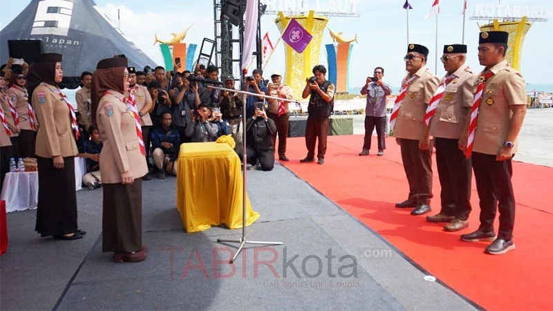 Peringatan Hari Pramuka ke-65 Kalsel di Kotabaru menjadi momentum dalam pembentukan jiwa nasionalisme generasi muda (foto: TABIRkota/ist)