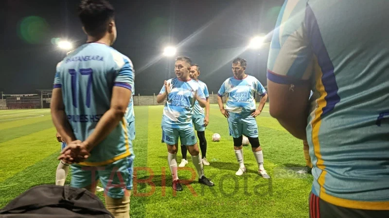 Kapolres HST, Jupri JHP Tampubolon saat mengatur strategi (foto: TABIRkota/ferian sadikin)