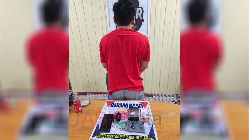 Panjul (37) warga Jalan Pembangunan, Gang Tempe bersama barang bukti yang berhasil diamankan petugas Polres Barsel (foto: TABIRkota/ist)