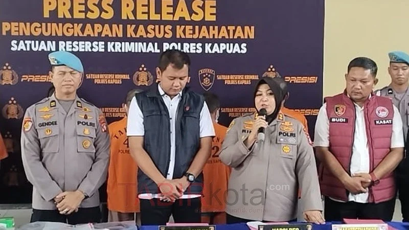 Kapolres Kapuas, AKBP Rina Perwitasari saat jumpa pers (foto: TABIRkota/yuliansyah)