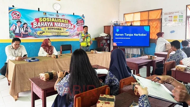 Sosialisasi Bahaya Narkoba dilaksanakan PT Pama BEKB selaku kontraktor PT Bharinto Ekatama di SMP Negeri 1 Teweh Timur (foto: TABIRkota/ist)